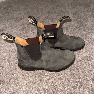 Rustic Black Blundstones